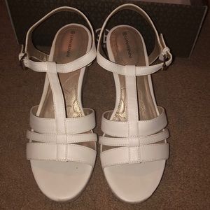 White wedges